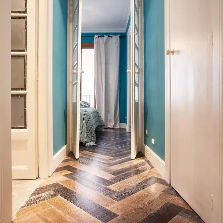 Trafalgar Luxury Apartment *